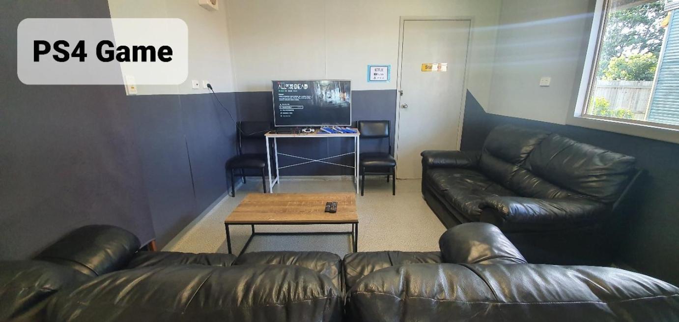 Palm Tree Backpackers Hostel Bundaberg Exterior photo